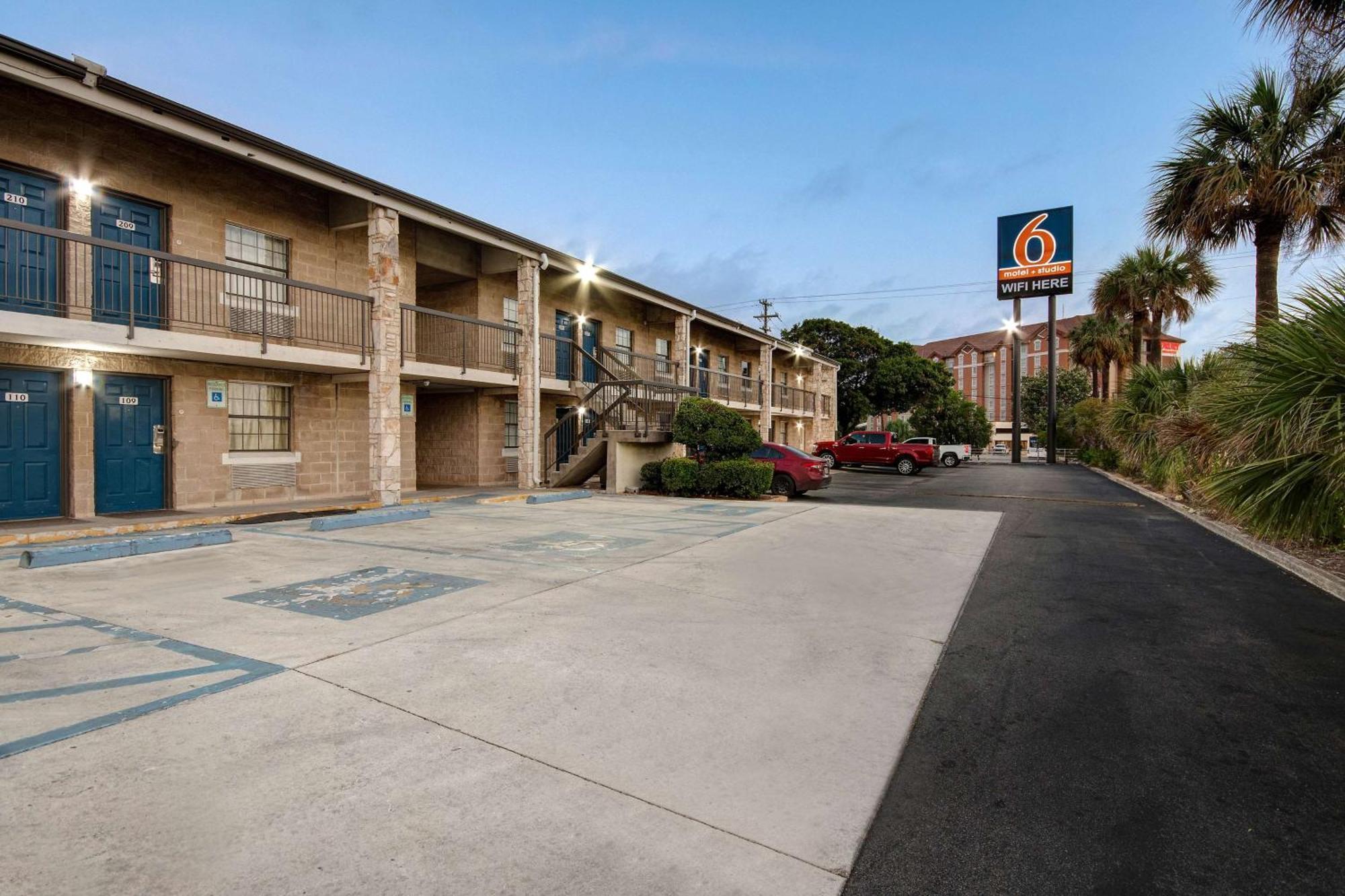 Motel 6-San Antonio, Tx - Northwest Medical Center Экстерьер фото
